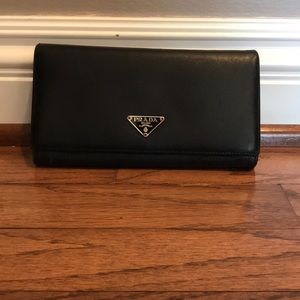 Prada Black leather wallet